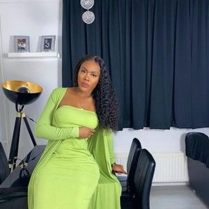 Meet your Posher, Gloria